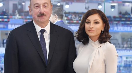 Ильхам Алиев и Мехрибан Алиева проголосовали на муниципальных выборах 