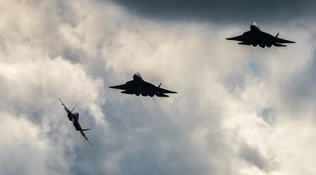 СМИ: Азербайджан заинтересовался покупкой российских истребителей Су-57