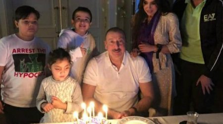 Ильхам Алиев отметил день рождения в семейном кругу - ФОТО