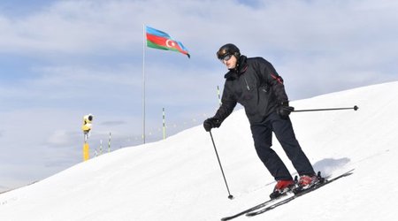 Ильхам Алиев прокатился на лыжах