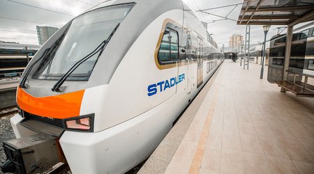 На рейс Баку-Гянджа-Баку назначен дополнительный поезд