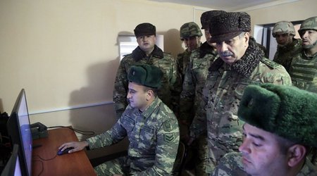 Закир Гасанов на линии фронта ФОТО; ВИДЕО