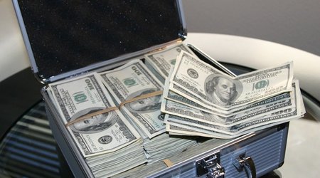 Валютные резервы Азербайджана превысили 51 млрд долларов