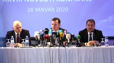 Elxan Məmmədov: "Futbolçu qəlyan çəkməməlidir"