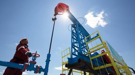 Цена на азербайджанскую нефть упала ниже 60 долларов