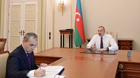 Алиев: падение цен на нефть может создать проблемы для экономики