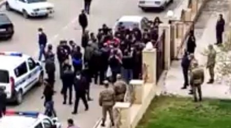 Sosial Dəstək Paketinin CAZİBƏSİ: Gəncədə əhali Məşğulluq İdarəsinin qarşısına axın etdi - VİDEO