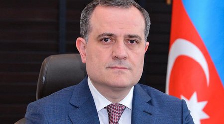 Новый глава МИД Азербайджана представлен коллективу ведомства