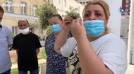 Dializ xəstələri Mərkəzi Neftçilər xəstəxanasının önündə aksiya edib- VİDEO