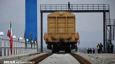 Iran, Azerbaijan emphasize developing transit coop