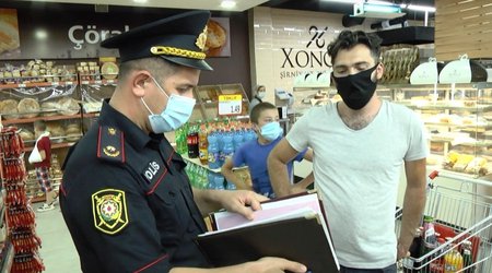 Evdən küçəyə çıxan COVID-19 xəstəsi saxlanıldı - FOTO