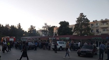 Azərbaycanda ticarət obyektləri yandı - FOTO
