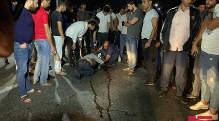 Sumqayıt yolunda dəhşət: Al qanın içərisində küçədə qaldı (Video)