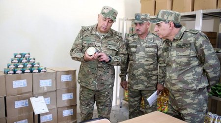 Генпрокурор посетил воинские части на передовой