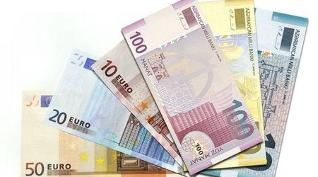 Манат незначительно укрепился к евро