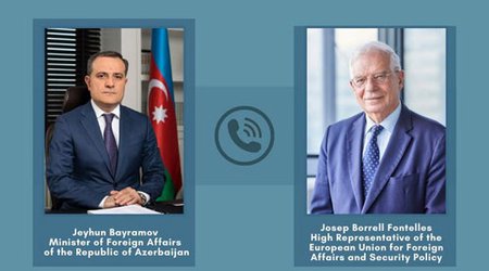 Глава МИД Азербайджана проинформировал верховного представителя ЕС о ракетном обстреле Гянджи