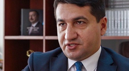 Помощник президента: операция по принуждению Армении к миру должна быть продолжена