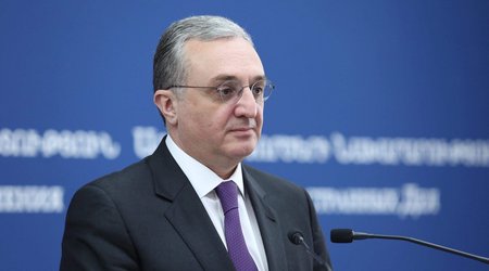 Мнацаканян находится в Москве с визитом
