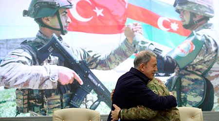 Hulusi Akar sevincini Zakir Həsənovla belə bölüşdü - Fotolar