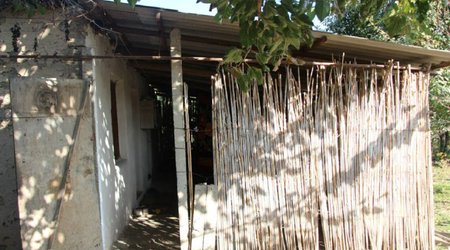 Iki şəhid yetişdirən yarı qamış, yarı kərpic ev - FOTOLAR