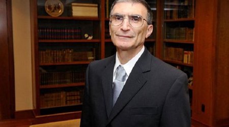 Нобелевский лауреат помог потерявшей родителей маленькой Хадидже