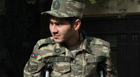 "Biz orada nə zabit, nə gizir idik. Biz orada yalnız əsgər idik"- müharibə qazisi