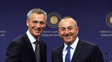 Чавушоглу и Столтенберг обсудили по телефону ситуацию в Нагорном Карабахе