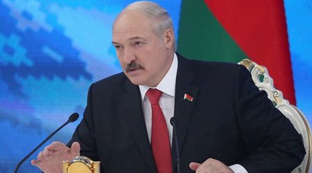 Лукашенко поздравил Россию с успехом в прекращении бойни в Карабахе