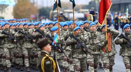 Азербайджан потерял в Отечественной войне 2783 шехидов. На парад в Баку прибыли 2783 турецких солдат
