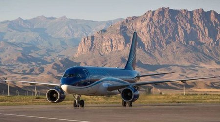 AZAL продолжит спецрейсы в период карантинного режима