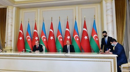 Баку и Анкара подписали новый пакет документов о сотрудничестве