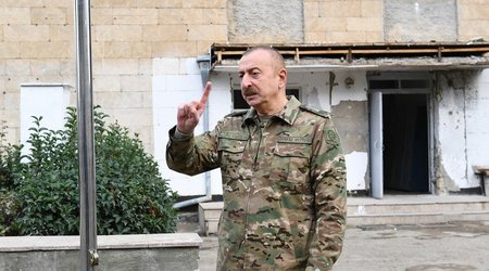Prezident: "Şanlı Azərbaycan Ordusu bu istiqamətdə hücum edərək düşməni qova-qova torpaqlarımızdan çıxartdı" - VİDEO