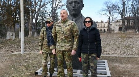 Памятники Узеиру Гаджибейли, Бюльбюлю и Натаван вернули в Шушу - ФОТО