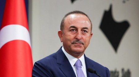 Чавушоглу назвал условия налаживания связей Азербайджана и Турции с Арменией