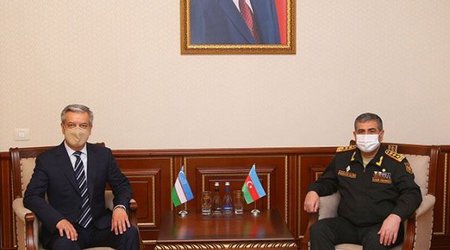 Баку и Ташкент обсудили вопросы военного сотрудничества