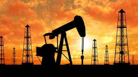 Цена нефти Brent достигла 69 долларов за баррель впервые с января 2020 года