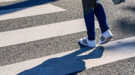 В Баку автомобиль сбил 20-летнюю девушку