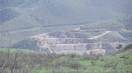 Erməni generalı ilə müqavilə imzalayan iranlının 10 hektar "Zəngilanı": düşmənin dağıtdığı rayonda hansı işlər görülür