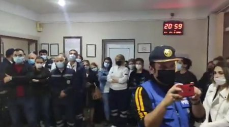 Bakıda həkimlər korona xəstələrindən imtina etdi: İş dayandı - ETİRAZ - VİDEO