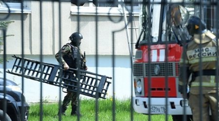 Путин отдал поручения после массового убийства в казанской школе