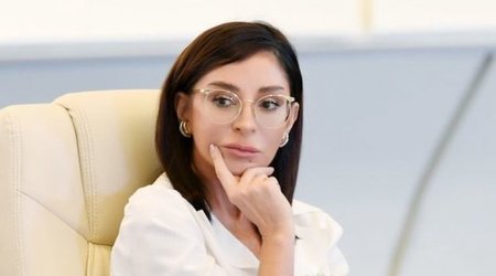 Мехрибан Алиева поздравила азербайджанский народ с Днем Республики