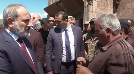 Yerli sakinin Paşinyanla dialoqu: “Buraya türkləri qovmaq və məhv etmək üçün...” - VİDEO