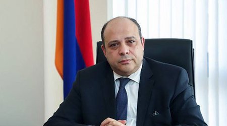 Вслед за Айвазяном ушел с поста и замглавы МИД Армении