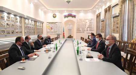 Ровшан Рзаев рассказал латвийским депутатам о возвращении в Карабах