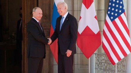 Трамп назвал саммит с участием Байдена и Путина "хорошим днем для России"