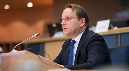 Комиссар ЕС посетит Азербайджан на следующей неделе