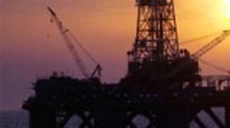 Число нефтегазовых установок в мире в июне достигло максимума за 14 месяцев
