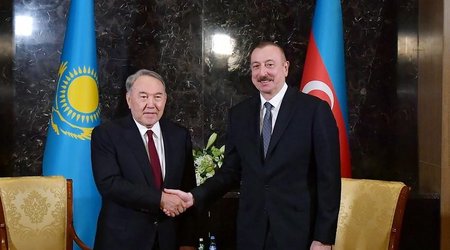 Ильхам Алиев поздравил Нурсултана Назарбаева