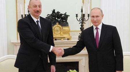 Президент Ильхам Алиев прибыл с рабочим визитом в Россию