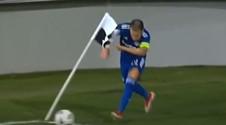 Bakı küləyi fransalı futbolçuya çətin anlar yaşadıb